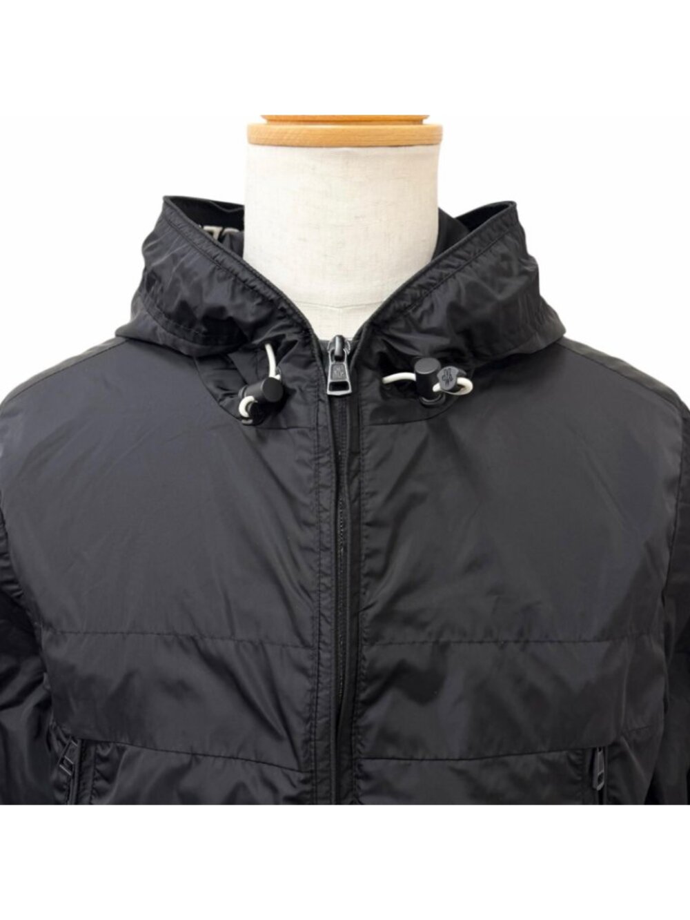 Moncler Massereau Giubbotto Hood Logo Embroidery Jacket Windbreaker Black - Picture 2 of 13